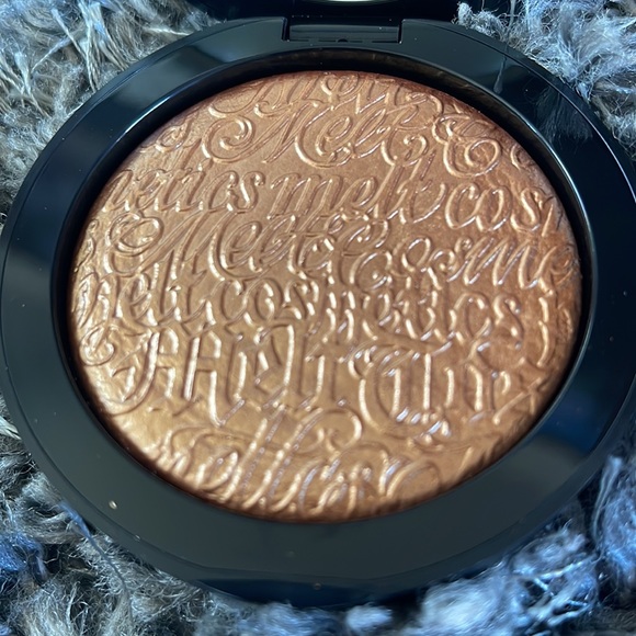 Melt cosmetics - Picture 5 of 7